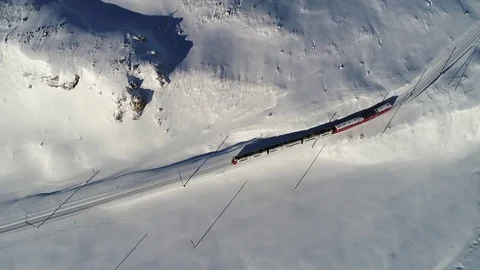 Bernina Express, red train. Unesco heritage Vidéo 83443696