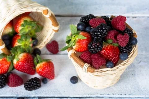 Berries in a basket Foto stock