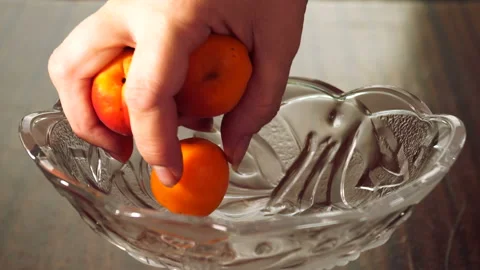 Berries on a plate Видео 92672070