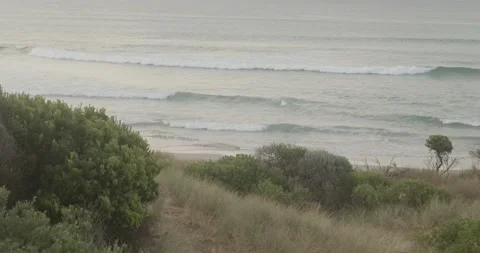 Berry Beach JAN 2022 Waves &amp; Shore 库存影片 169610951