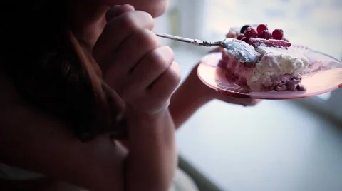Berry Cake morning Vídeo Stock 47777733