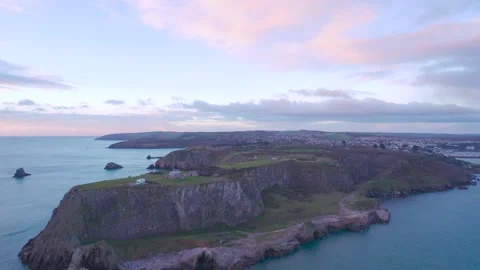 Berry Head Lighthouse from a drone, Brixam, Devon, England, Europe 動画素材 181533380