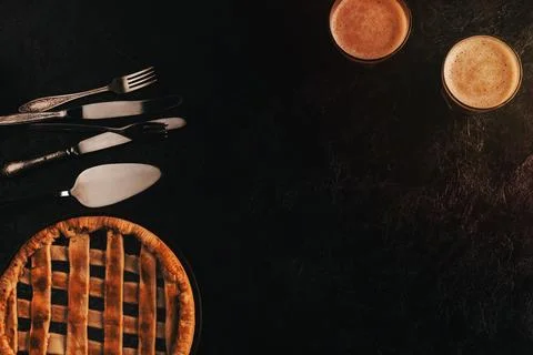 Berry pie and silverware Stock-Fotos