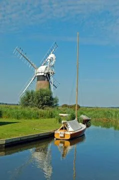 Berthed at the windmill Foto stock