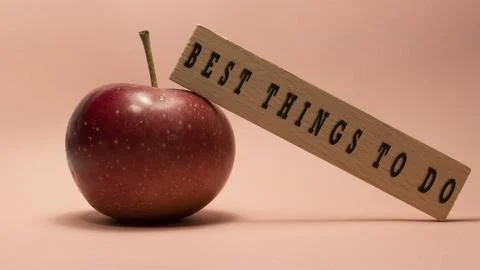 Best things to do was written on the wooden surface. Wooden Concept Foto stock