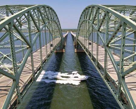 Between 2 bridges Stock Photos