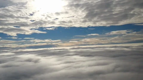 Between the Clouds 库存影片 37847687