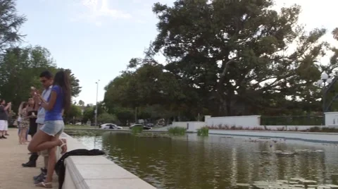 Beverly Hills Sign angle Stock Footage 49549165