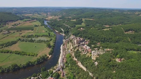 Beynac et Cazenac one of the most beautiful villages in France aerial shot 库存影片 118993274