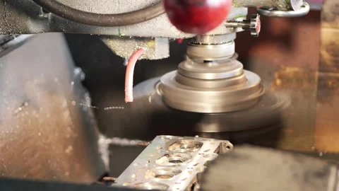 BG CNC Cylinder Head Surface Grinding Machining Process 库存影片 334078870