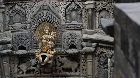 The bhandarkal tank in Patan Museum. Side slider motion Video stock 59185351