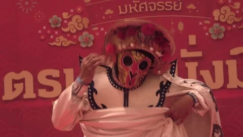 Bian Lian Performance, Face changing performing. Stock Footage 250511204