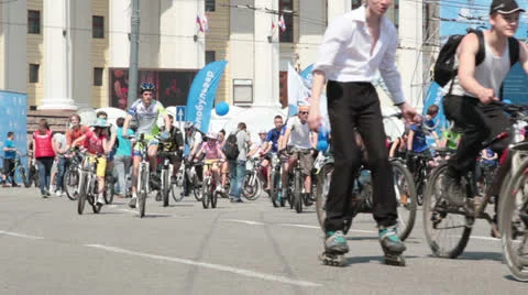 Bicycle parade 動画素材 25090951