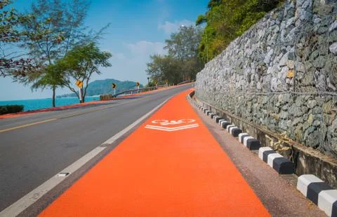 Bicycle path with a bicycle symbol Foto stock
