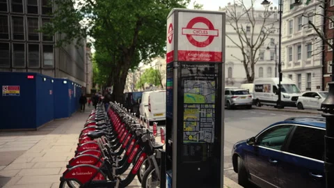 Bicycle Rack in Knightsbridge Vidéo 308435842