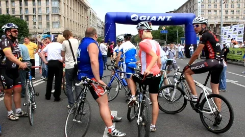 Bicyclists Stock Footage 741157