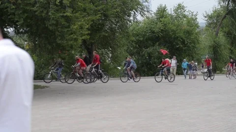Bicyclists group 스톡 동영상 82792714