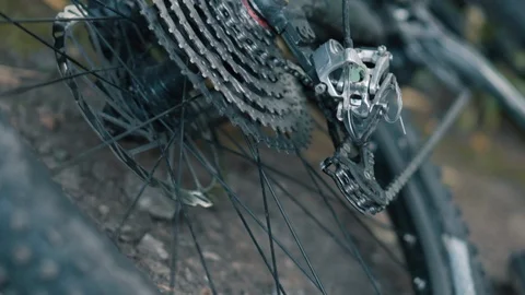 Bicyclist's hands take protective gloves, close-ups 스톡 동영상 93365614