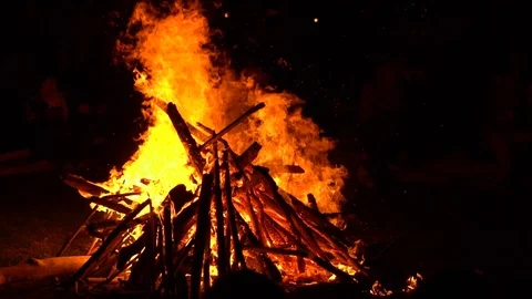 Big and high fire at night Stock Footage 91201709
