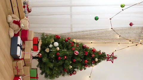 Big beautiful New Year tree with gifts Stock-Footage 222736582