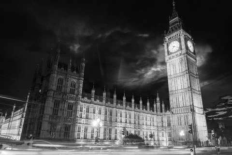 Big ben and house of parliament at dusk from westminster bridge - london Stock Photos