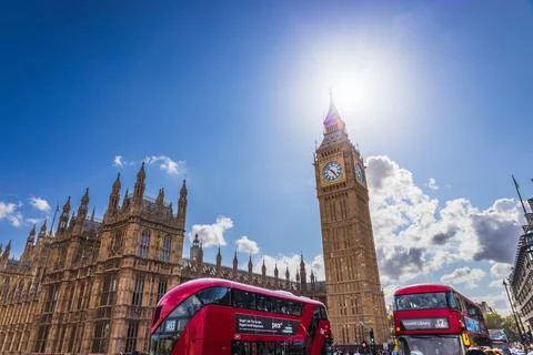 Big Ben and red double decker buses. London, UK, 9 July 2023 Foto stock