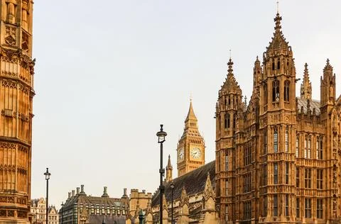 Big Ben clock tower and the ornate architecture of Palace of Westminster, a.. Stock Photos
