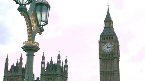 Big Ben Clock Tower in Slow motion Video stock 47777239
