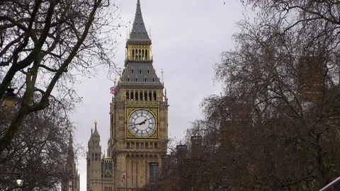Big ben clocktower, london england on a gray cloudy afternoon Stock Footage 86837861