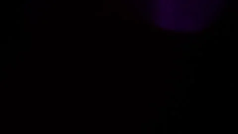 Big blue lights shine in the dark. Vidéo 309848673