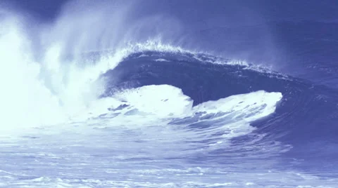 Big blue slow motion ocean wave crashing Video stock 31823798
