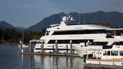 Big boat at the dock 動画素材 30115687