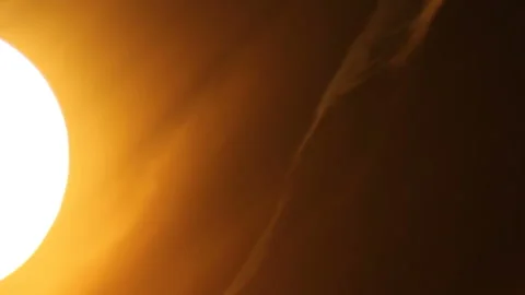 Big bright sun Stock-Footage 90019547