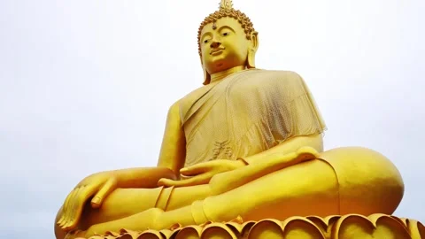 The big buddha statue at Wat Sawangwaree, Bueng Kan Province, Thailand. Stock Footage 278407085