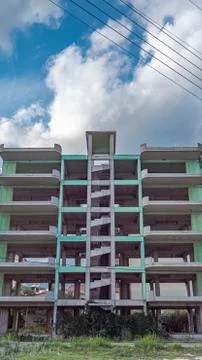 This big building is under construction Stock-Fotos