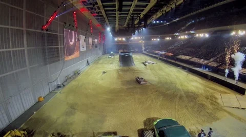 Big car rides obstacle course in Olympiysky sports complex Видео 41764071