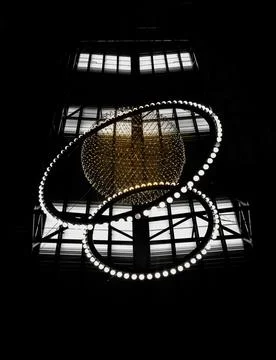 Big circle globe light like earth planet star in space or universe hang on th Foto stock