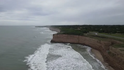 Big cliff front to ocean in a stormy day in South American Coast Stock-Footage 152799235