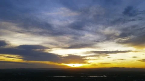 Big Clouds Orange Sunset Vidéo 150713392