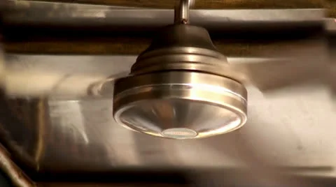 A big cooling ceiling fan. Vídeo Stock 25363642