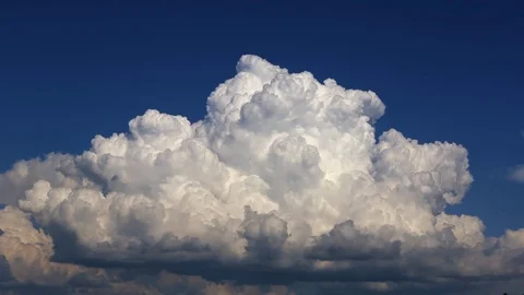 Big Cumulus Cloud Time Lapse (1080p 25fps) Stock Footage 89166526