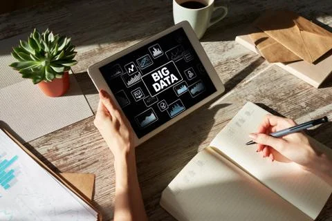 BIG DATA standard methods and tools complex to manipulate or interrogate Stockfoto's