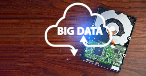 Big data storage and analytics in the cloud or on external server Фото