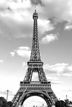 Big Eiffel Tower with black and white effect in Paris 库存照片