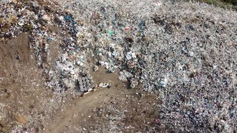 Big garbage heap 11 스톡 동영상 155798292