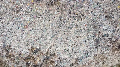 Big garbage heap 15 스톡 동영상 155801432