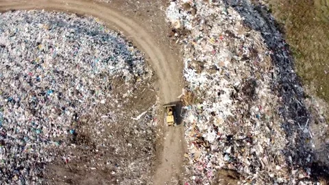 Big garbage heap 3 스톡 동영상 155801957