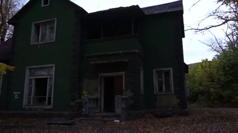 Big house abandoned. this twilight. Stock Footage 68205654