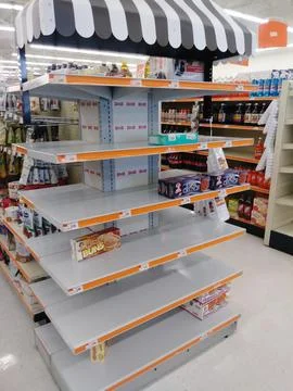 Big Lots 2017 retail discount store interior empty Little Debbie display Foto stock