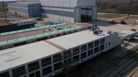 Big modern shipyard Vídeo Stock 60243437